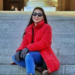 Meet your Posher, Olivia